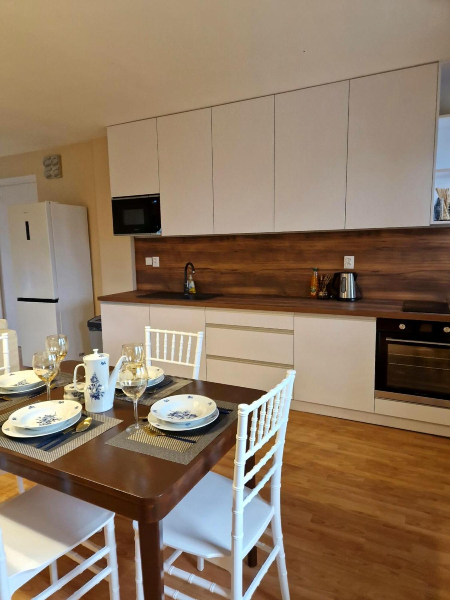 Apartmany Luzianky นิตรา ภายนอก รูปภาพ